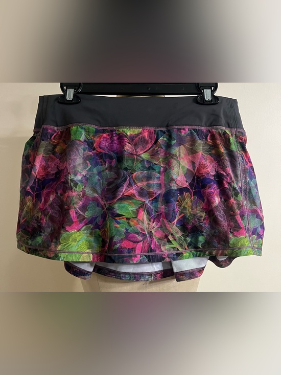lululemon athletica Dresses & Skirts - Lululemon Pace Rival Mid-Rise Skirt Floral Multi Size 8